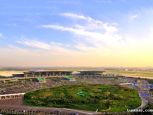 1539843280814199.jpg 天津机场.jpg